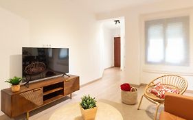 Ginachero & City Center By Ele Apartments
